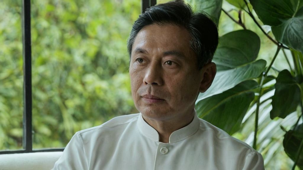 某小鲜肉与网红恋情曝光引热议 李小冉怒斥被指蹭热度事件持续发酵